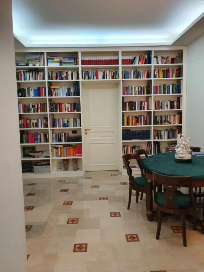 Appartement L'Arnia à Naples Extérieur photo
