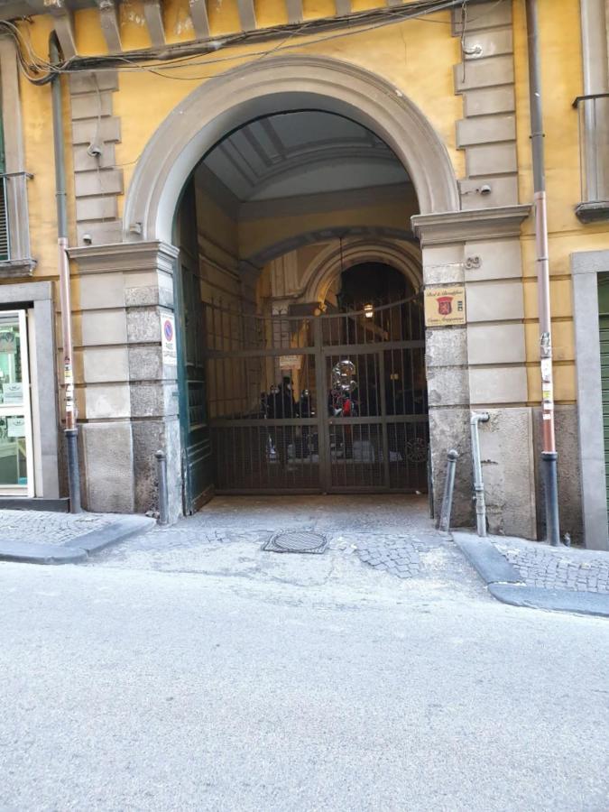 Appartement L'Arnia à Naples Extérieur photo