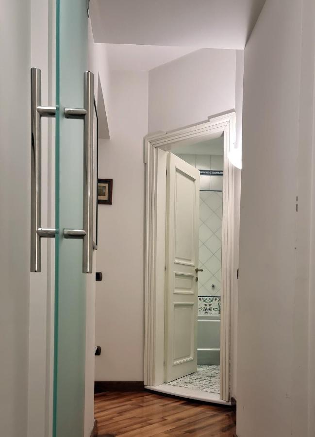 Appartement L'Arnia à Naples Extérieur photo