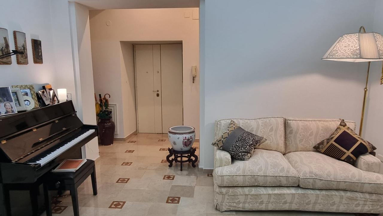 Appartement L'Arnia à Naples Extérieur photo