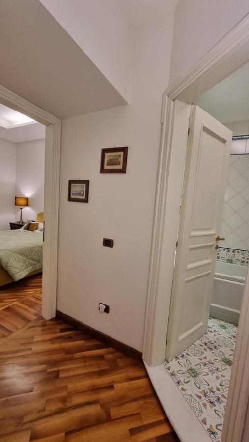 Appartement L'Arnia à Naples Extérieur photo
