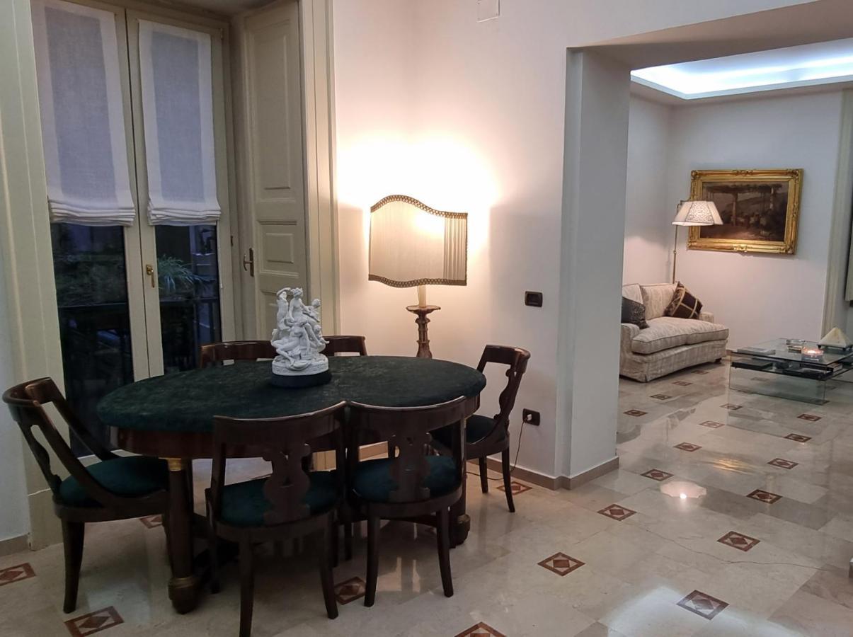 Appartement L'Arnia à Naples Extérieur photo